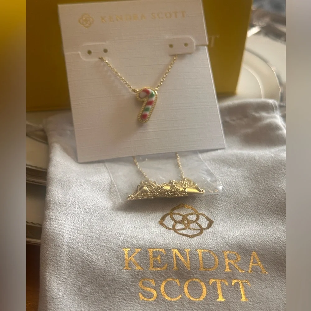 Kendra Scott Gold Candy Cane Pendant Necklace‎ NEW
